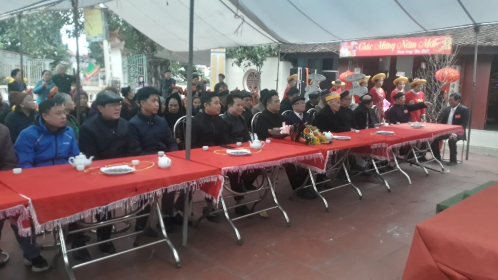 Lãnh đạo Đảng ủy - UBND xã dự lễ khai hội chùa Chính Đông - Thôn Đông